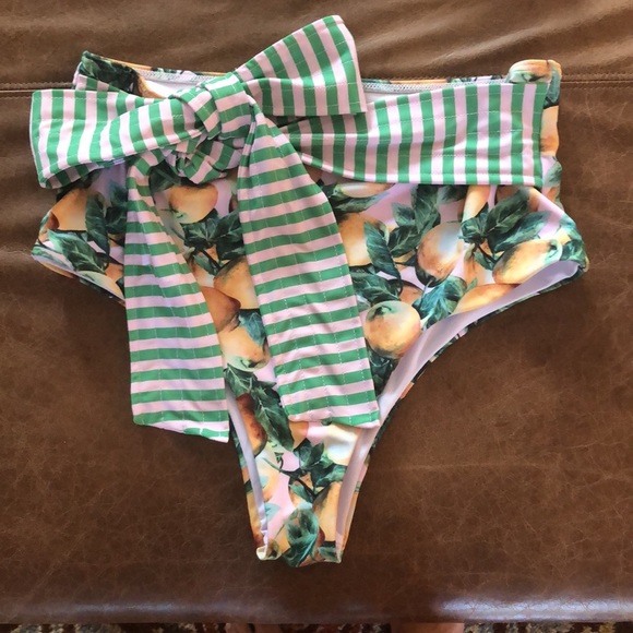 Boutique lemon bikini, medium. New without tags - Picture 3 of 3